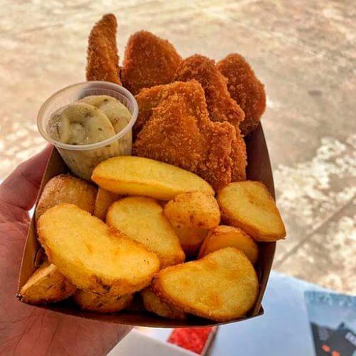Food Truck para confraternização com pratos variados Food Truck para confraternização com pratos variados